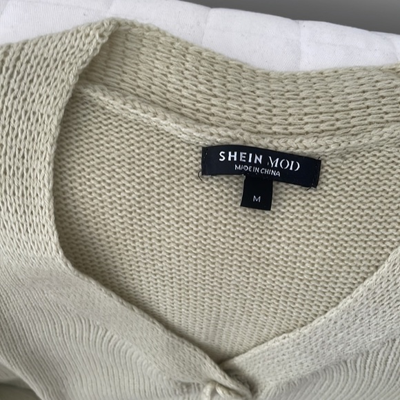 Green cardigan with frills - Picture 2 of 4